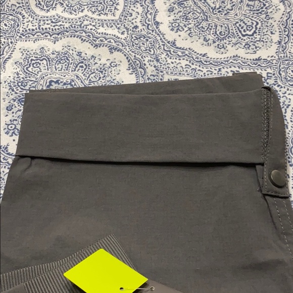 Eddie Bauer Capri pants - Picture 4 of 7